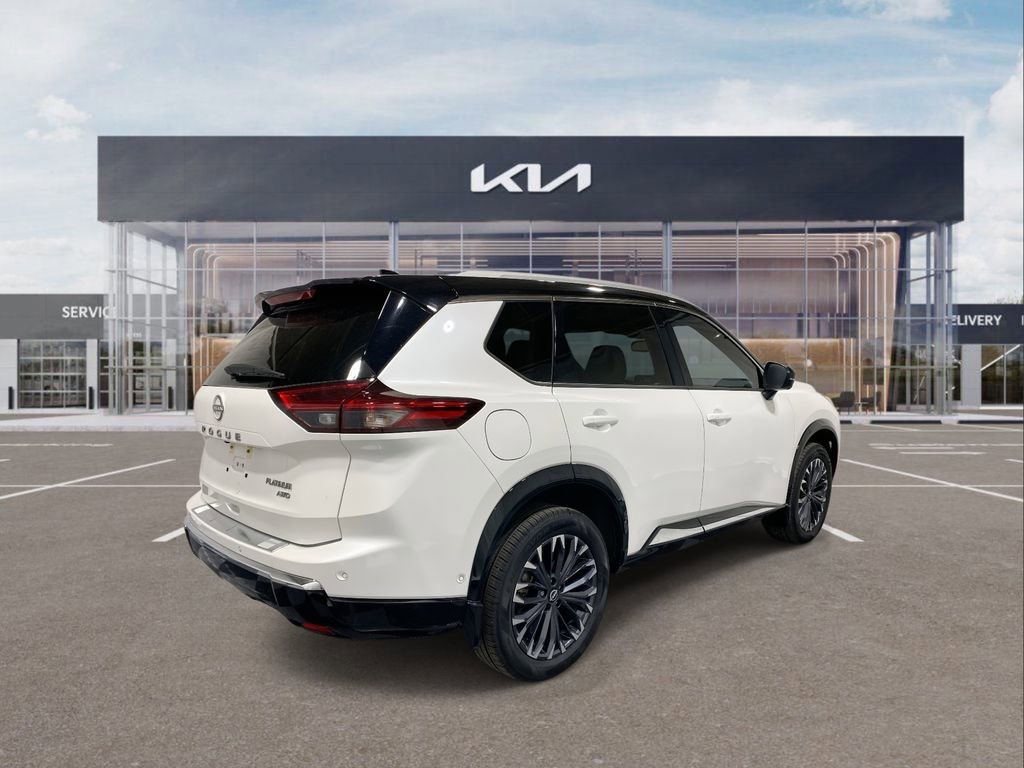 Used 2024 Nissan Rogue Platinum image 8