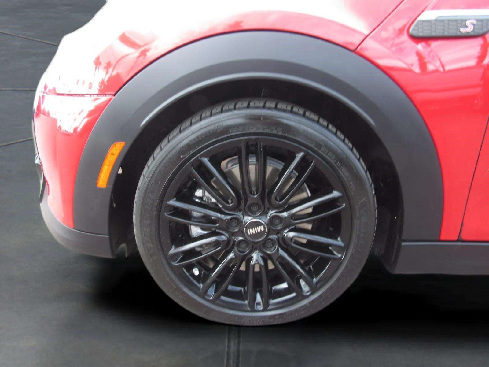 Used 2022 MINI Cooper S FWD image 4