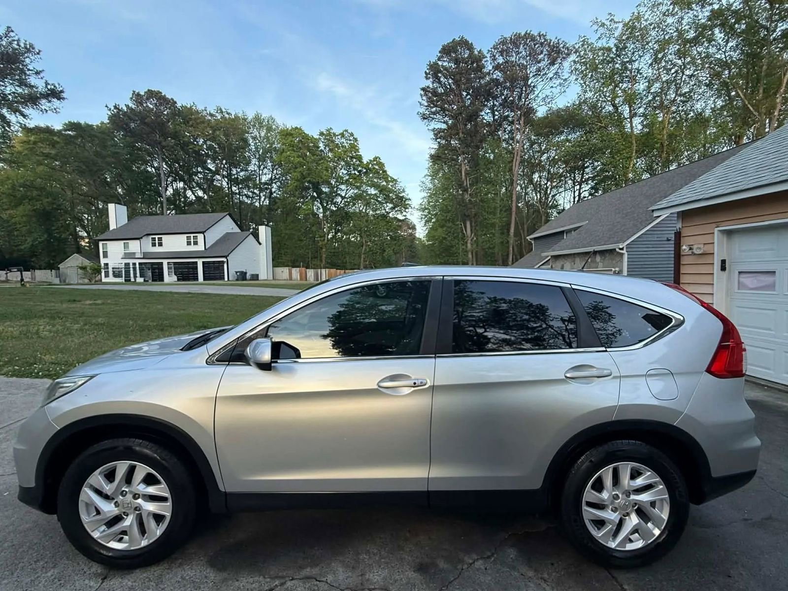 Used 2015 Honda CR-V EX image 4