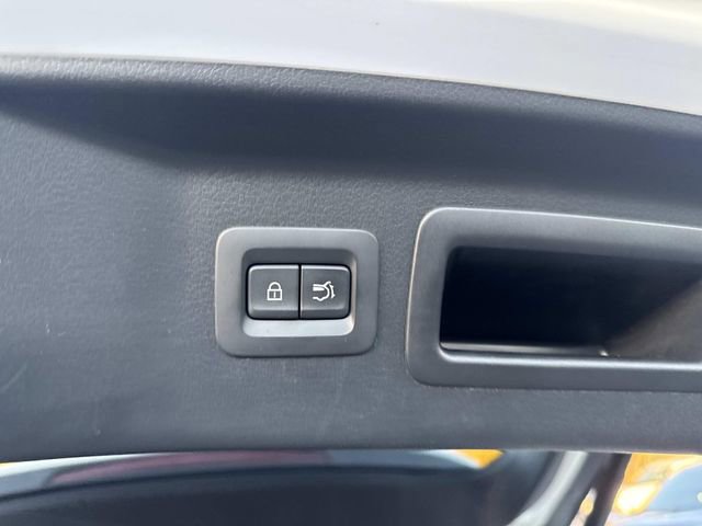 Used 2025 MAZDA CX-90 3.3 Turbo w/ Select Package image 9