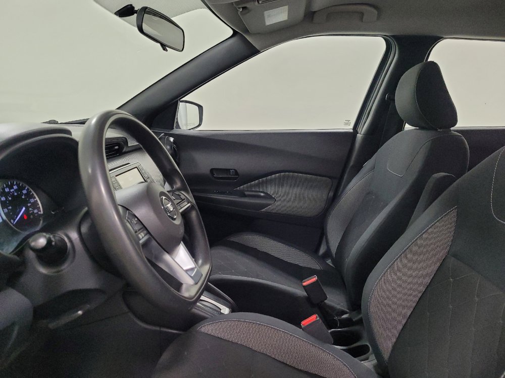 Used 2019 Nissan Kicks S FWD image 17
