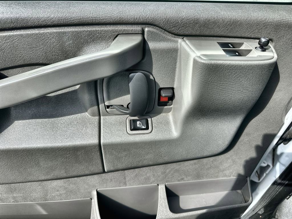 Used 2022 GMC Savana 3500 Work Van w/ Driver Convenience Package image 21