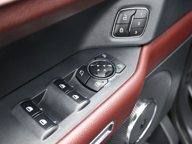 Used 2023 Ford Expedition Limited image 13