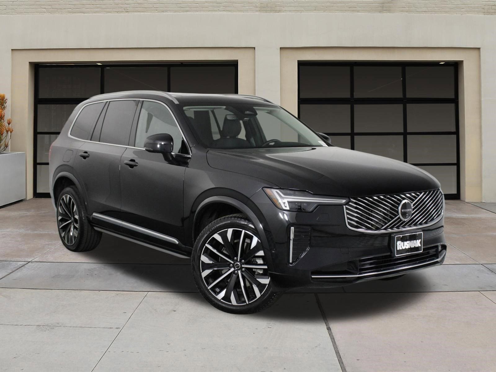 Certified 2026 Volvo XC90 B5 Plus image 34