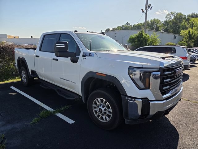 Used 2025 GMC Sierra 2500 Pro w/ Convenience Package AWD/4WD image 3