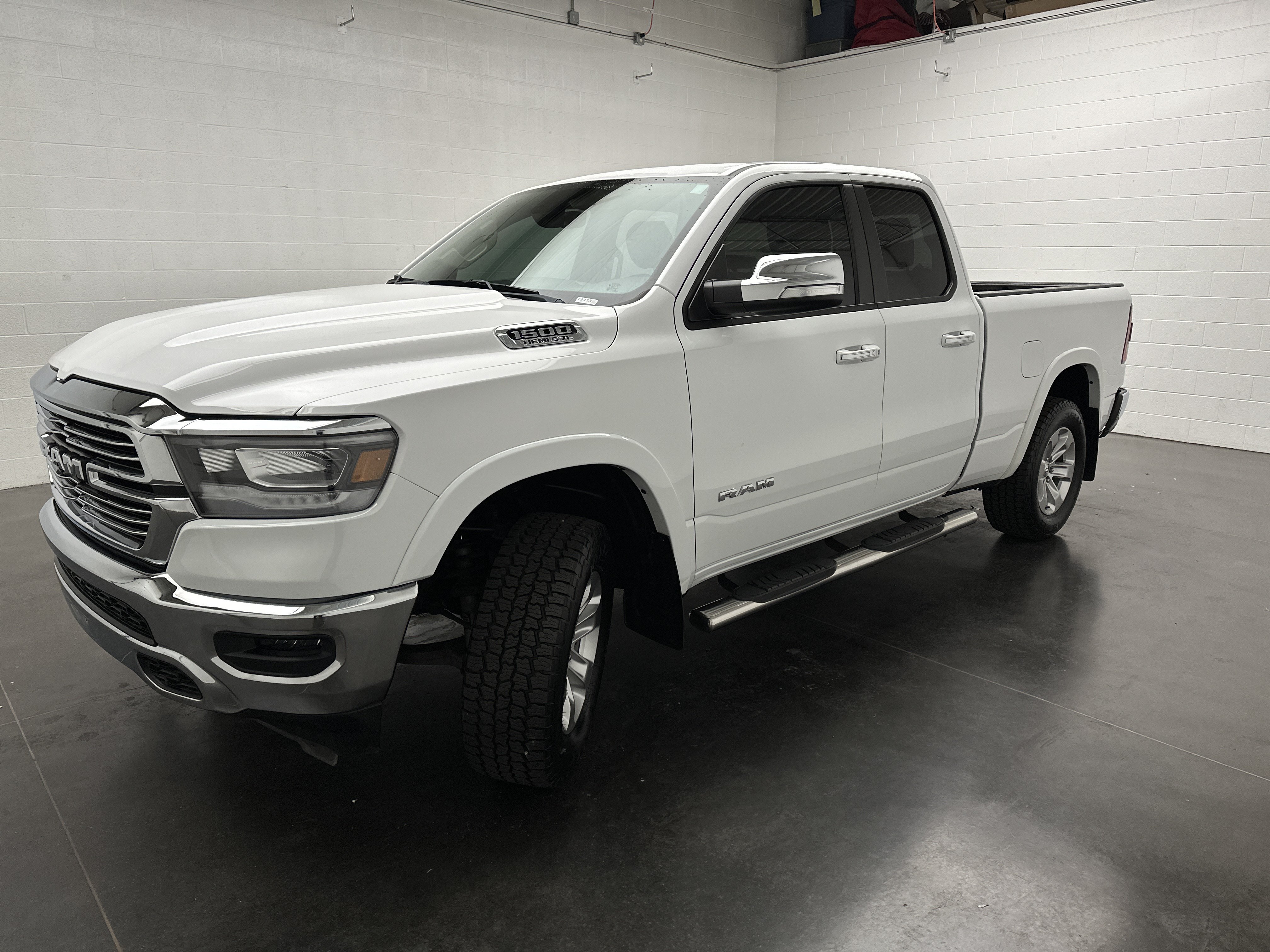 Used 2020 RAM 1500 Laramie AWD/4WD image 4