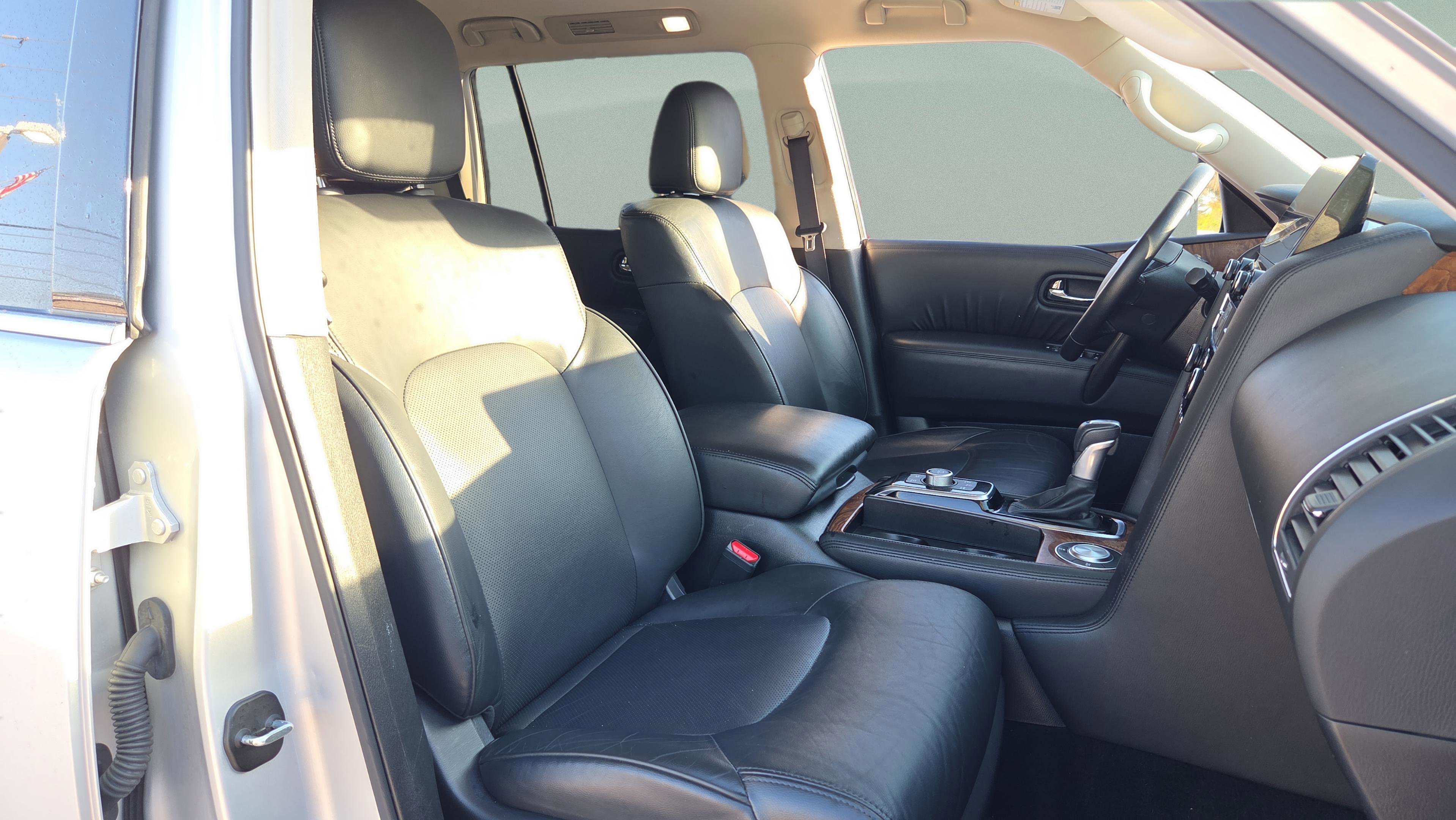 Used 2024 Nissan Armada SL w/ Captain's Chairs Package image 19