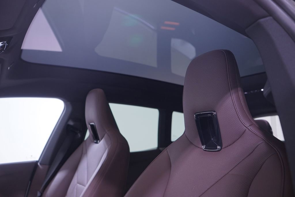 Used 2023 BMW iX xDrive50 image 8