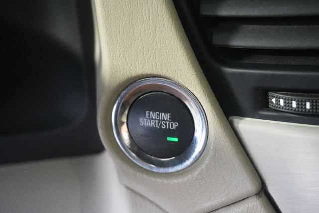 Used 2019 GMC Yukon XL Denali w/ Open Road Package AWD/4WD image 18