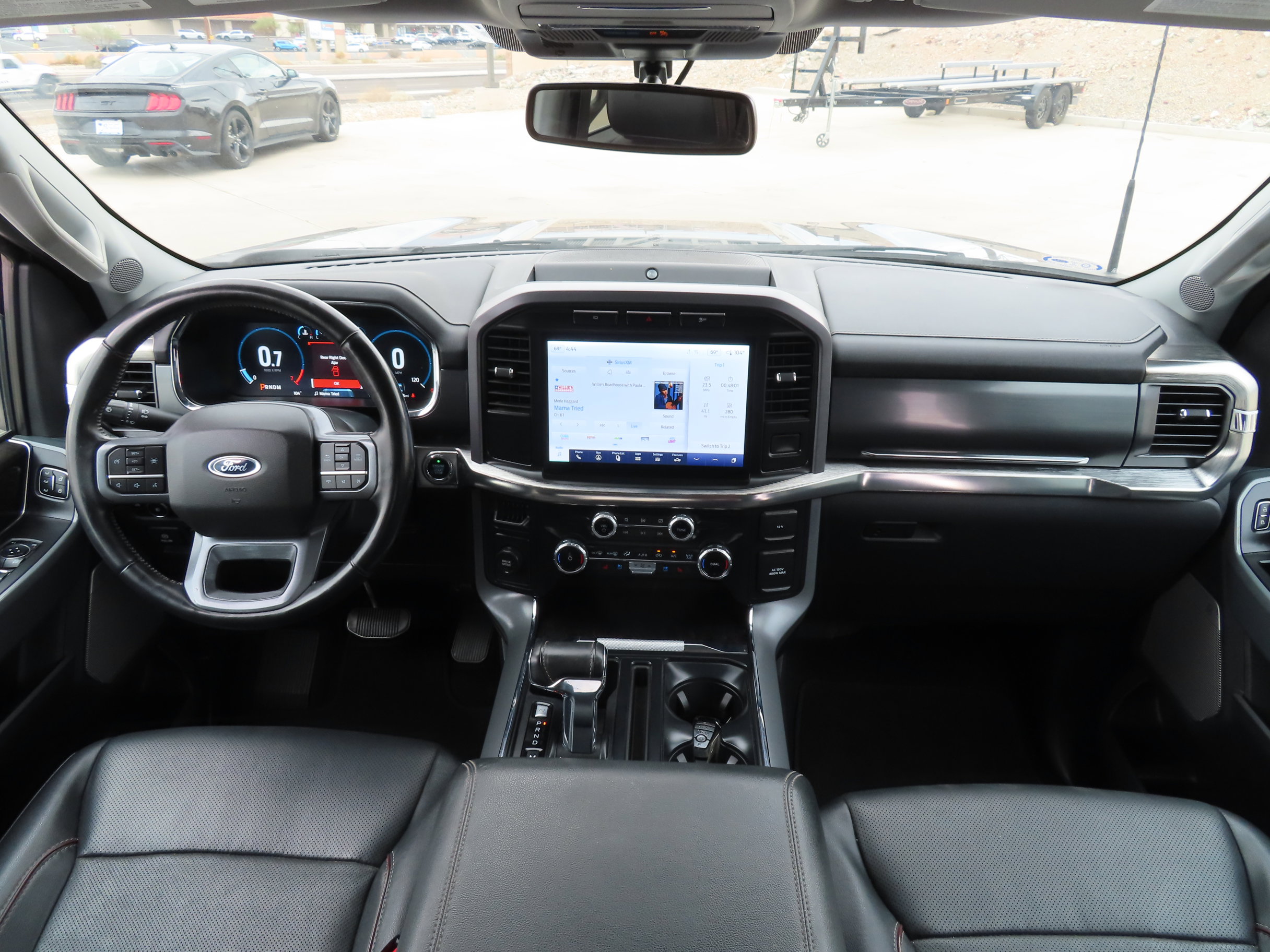 Used 2023 Ford F150 Lariat image 2
