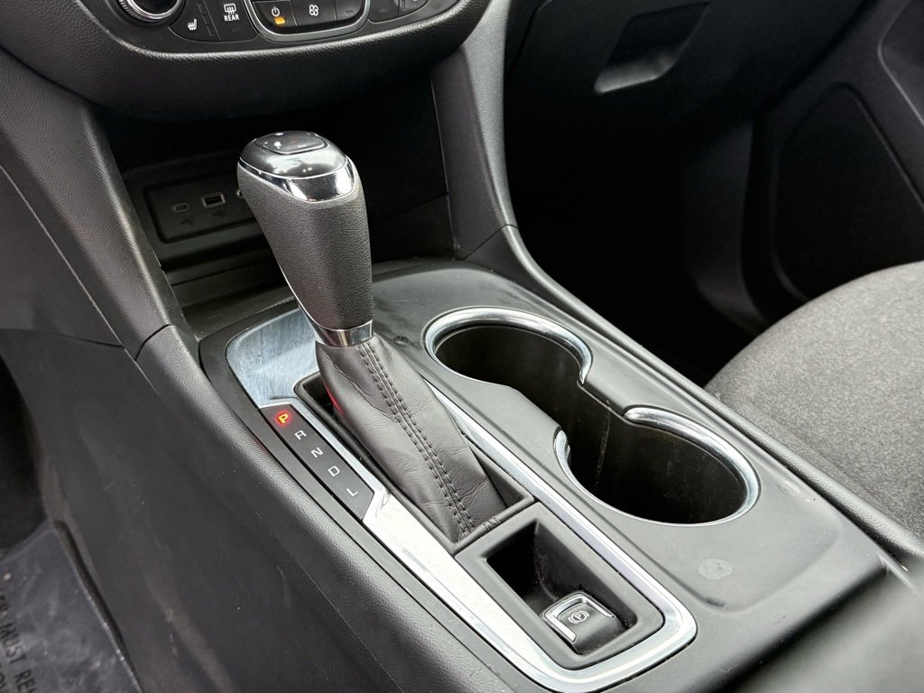 Used 2021 Chevrolet Equinox LT w/ Driver Convenience Package image 20