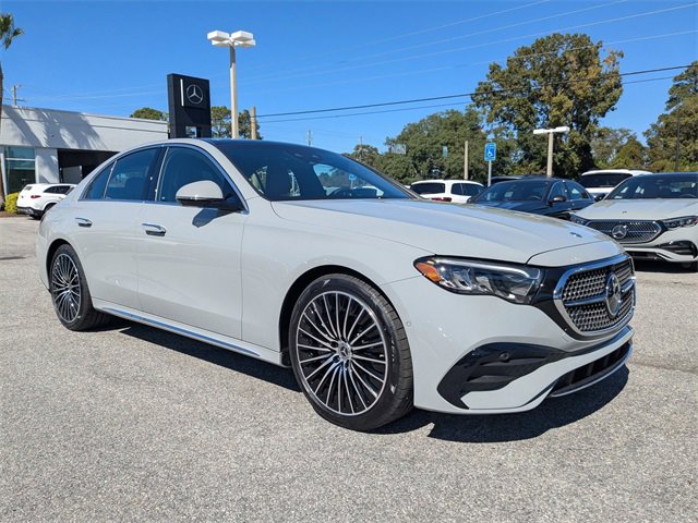 New 2026 Mercedes-Benz E 450 4MATIC Sedan image 3