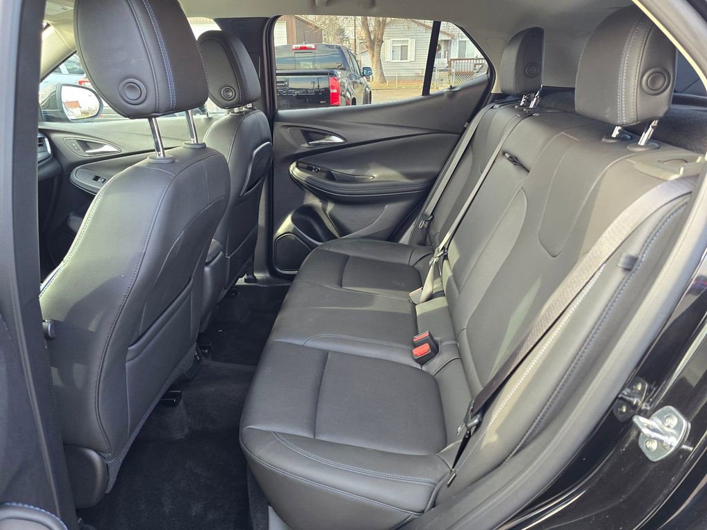 Used 2025 Buick Encore GX Sport Touring w/ Advanced Technology Package AWD/4WD image 16