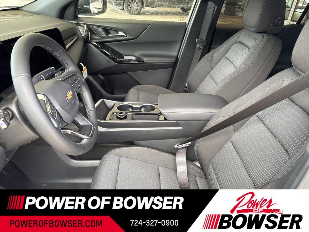 New 2026 Chevrolet Equinox LT w/ Safety and Technology Package image 4