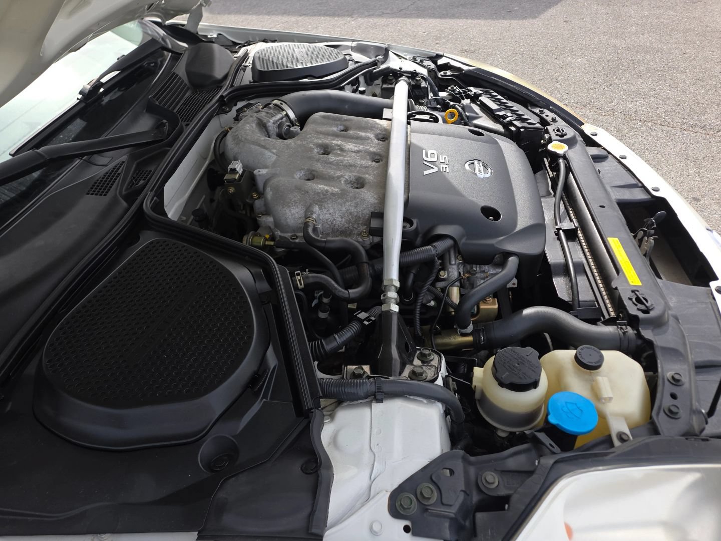 Used 2005 Nissan 350Z Touring RWD image 34