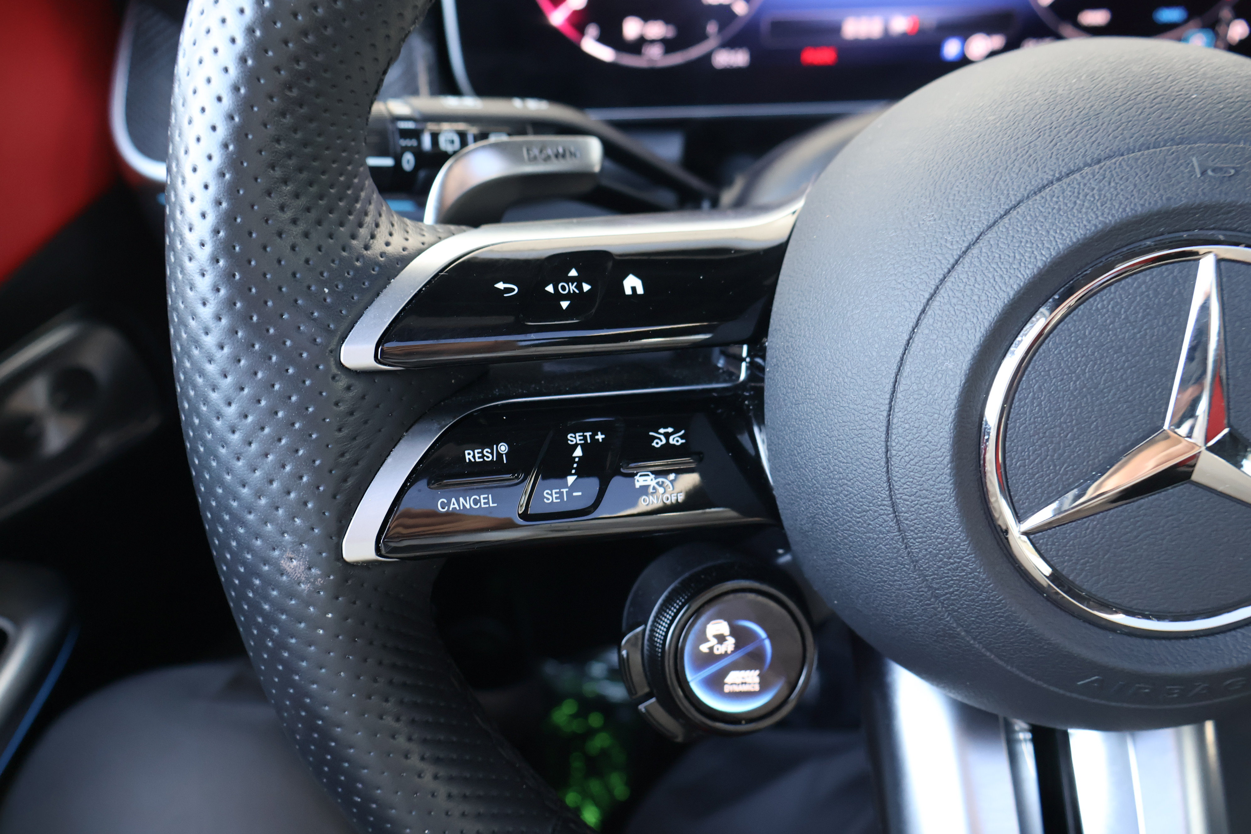 Certified 2024 Mercedes-Benz GLC 43 AMG 4MATIC image 34