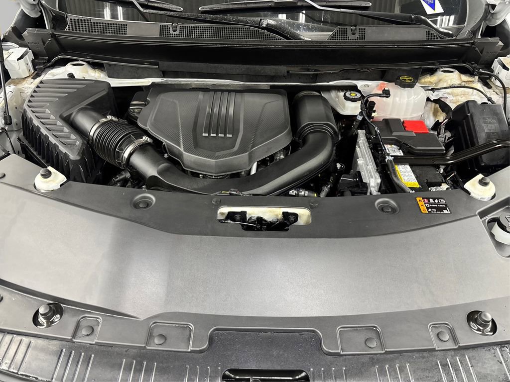 Certified 2025 Buick Enclave Sport Touring w/ Power Package image 13