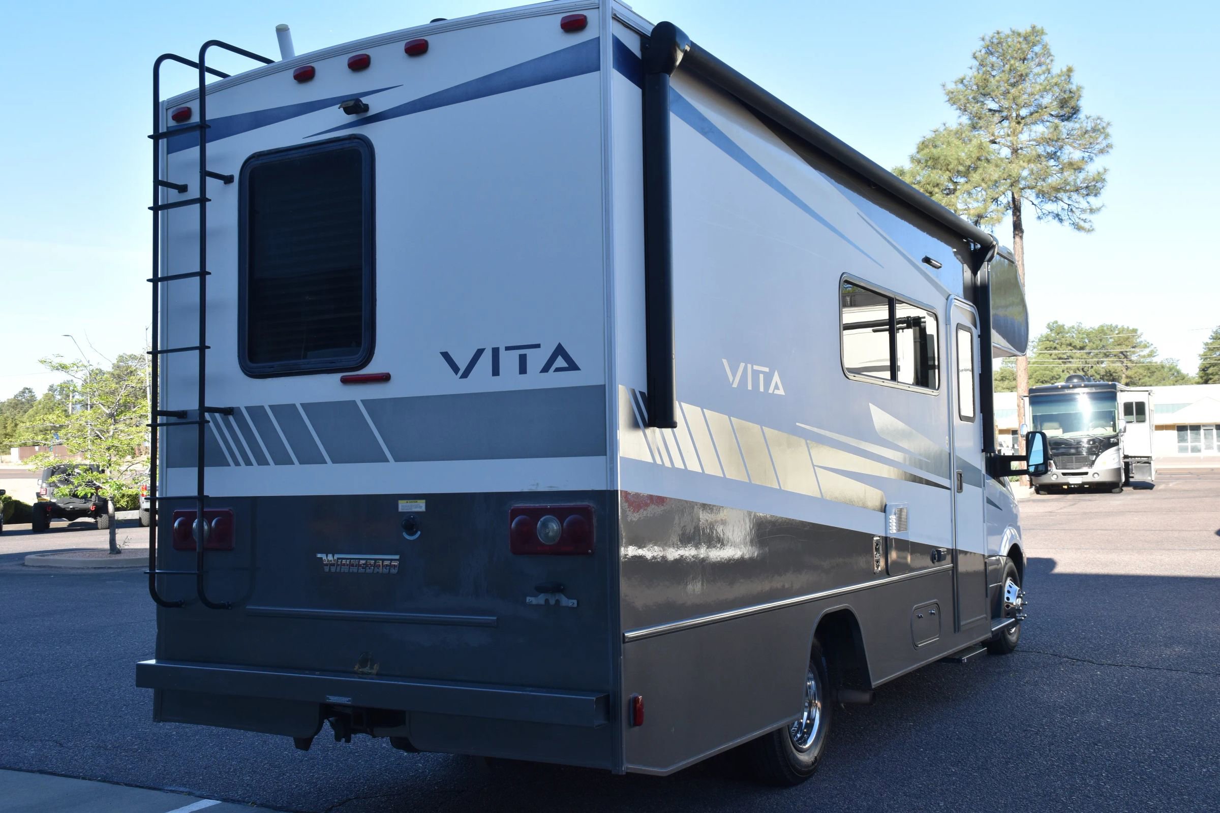 Used 2018 Mercedes-Benz Sprinter 3500 image 8