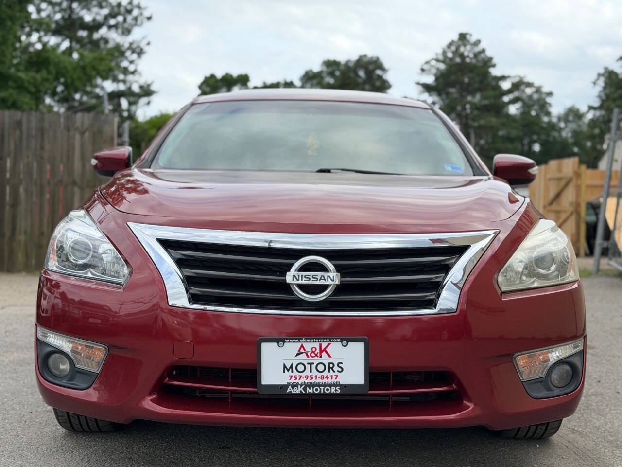 Used 2014 Nissan Altima 2.5 SL w/ Technology Package FWD image 3