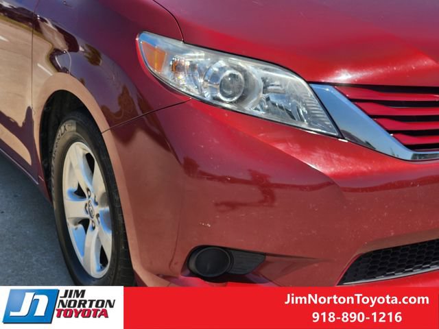 Used 2017 Toyota Sienna LE FWD image 10
