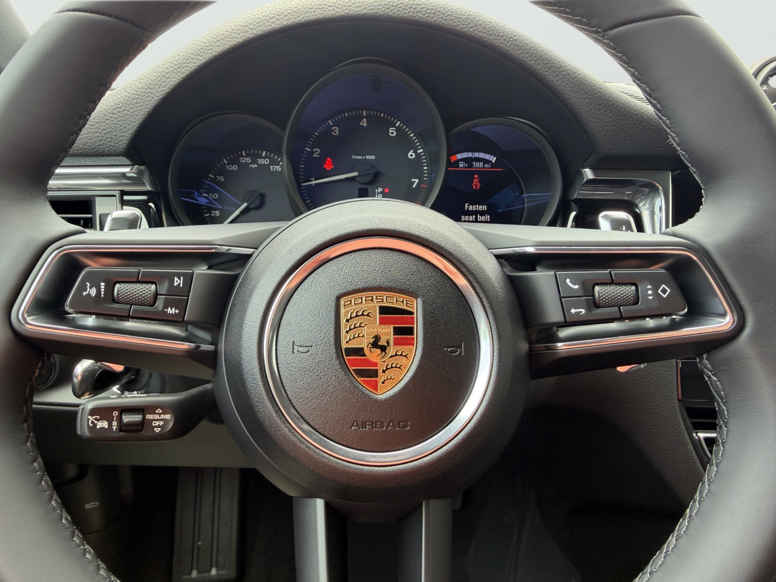 New 2026 Porsche Macan AWD/4WD image 31