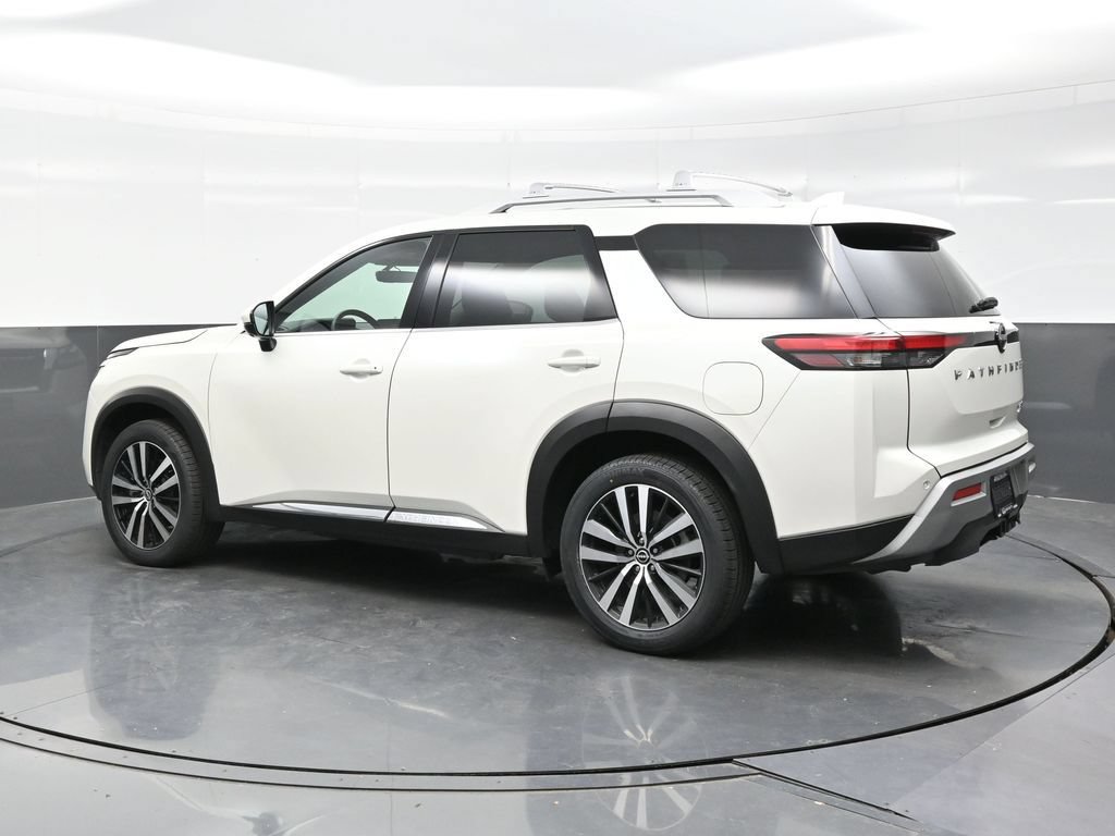 Used 2023 Nissan Pathfinder Platinum AWD/4WD image 4