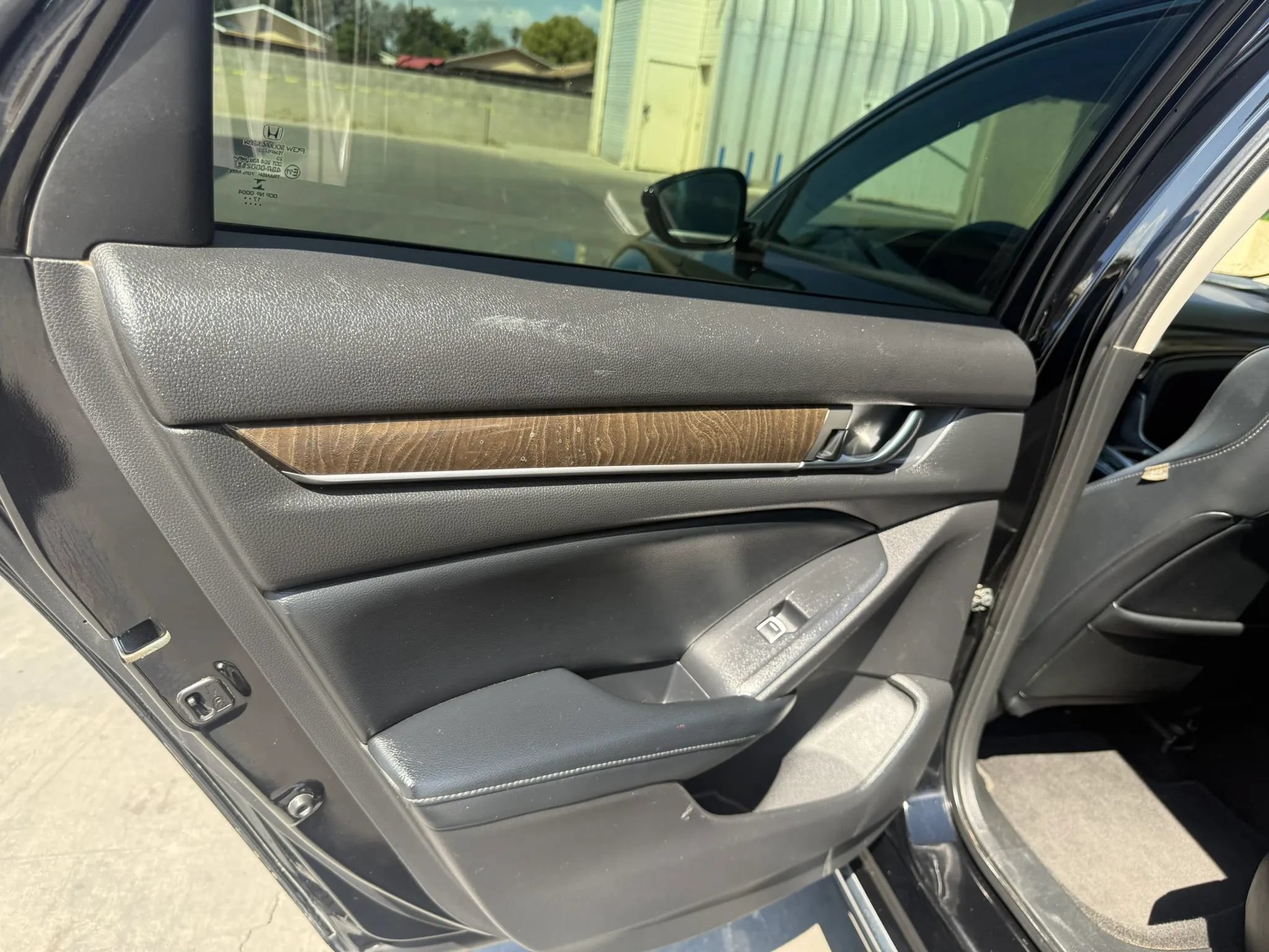 Used 2018 Honda Accord EX-L image 8