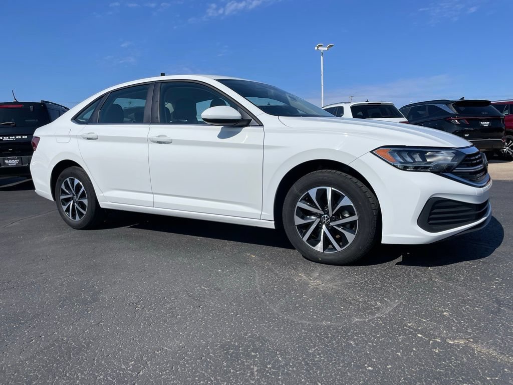Used 2024 Volkswagen Jetta S FWD image 2