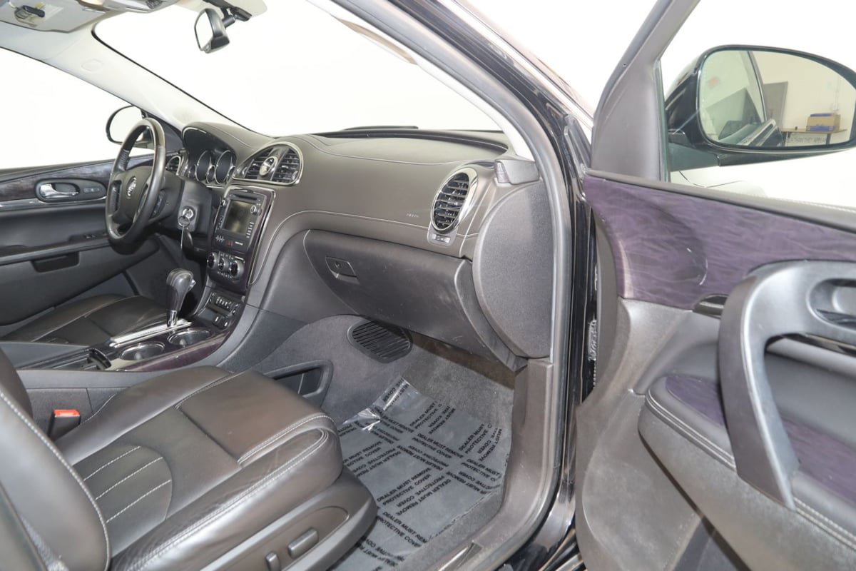 Used 2017 Buick Enclave Leather FWD image 39