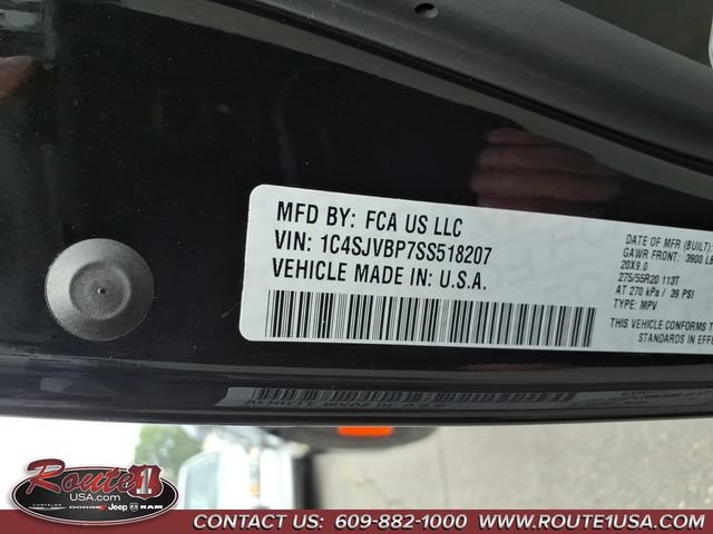 Used 2025 Jeep Wagoneer Series II AWD/4WD image 40