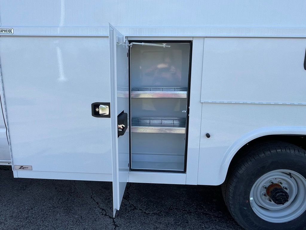 New 2026 Ford E-350 and Econoline 350 Super Duty w/ Power Equipment Group image 38