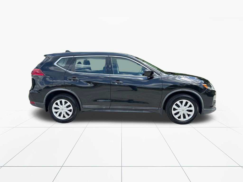 Used 2018 Nissan Rogue S FWD image 9