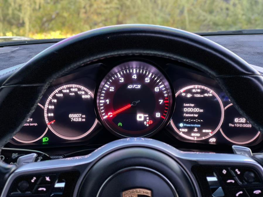 Used 2020 Porsche Panamera GTS image 18