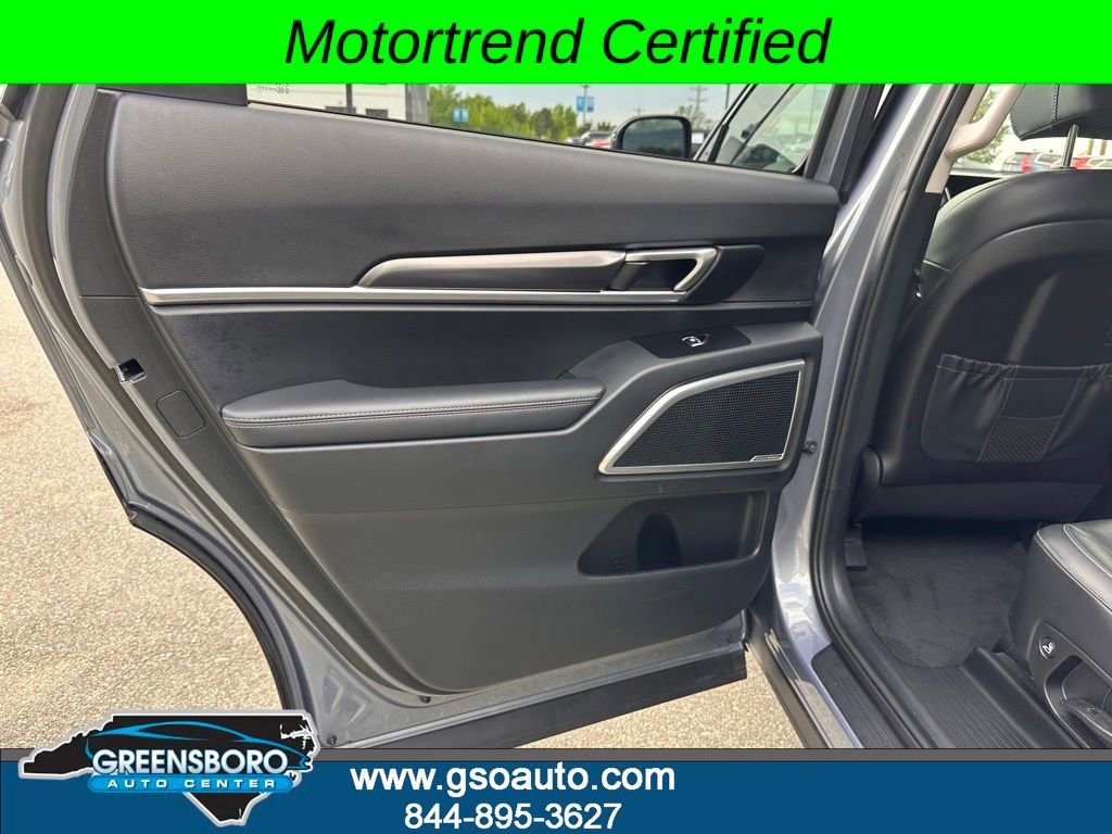 Used 2025 Kia Telluride S FWD image 23