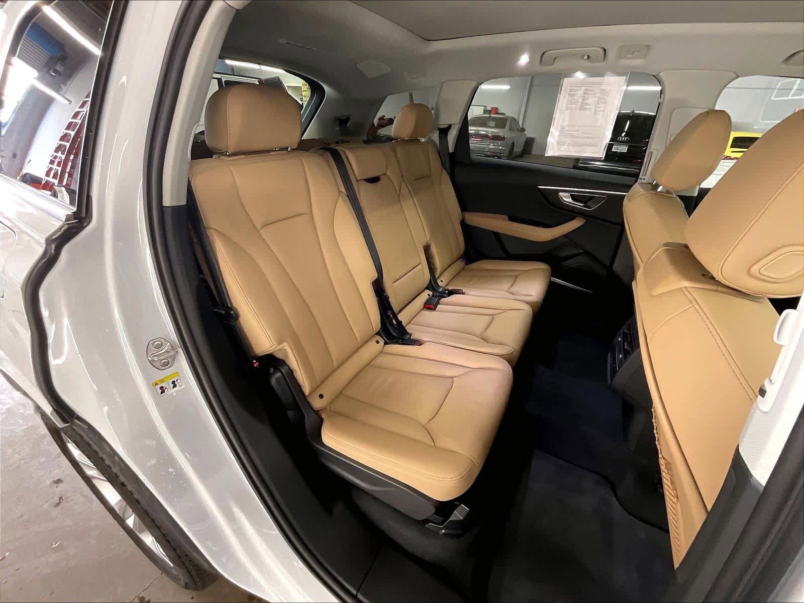 Certified 2025 Audi Q7 3.0T Premium Plus w/ Premium Plus Package AWD/4WD image 28
