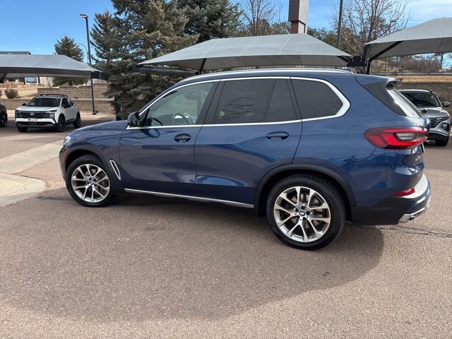 Used 2021 BMW X5 xDrive40i w/ Premium Package image 6