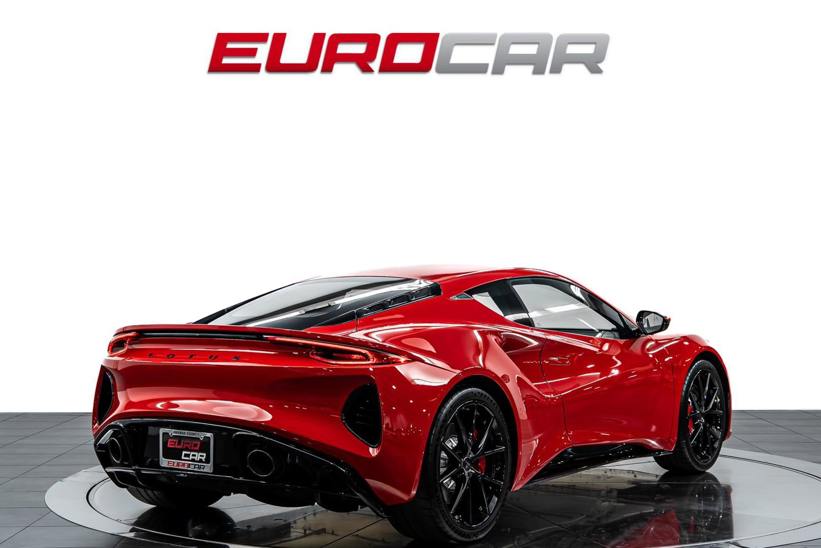 New 2026 Lotus Emira SE image 5