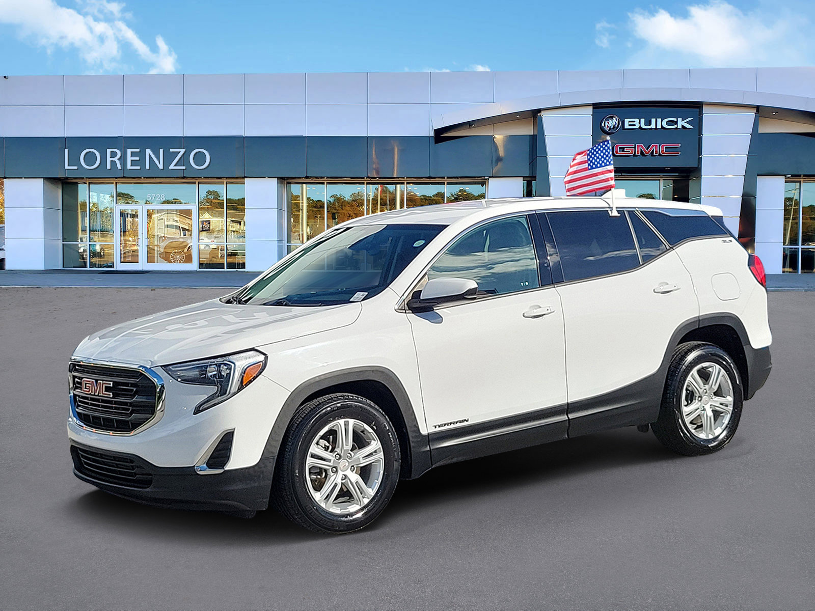 Used 2020 GMC Terrain SLE image 1