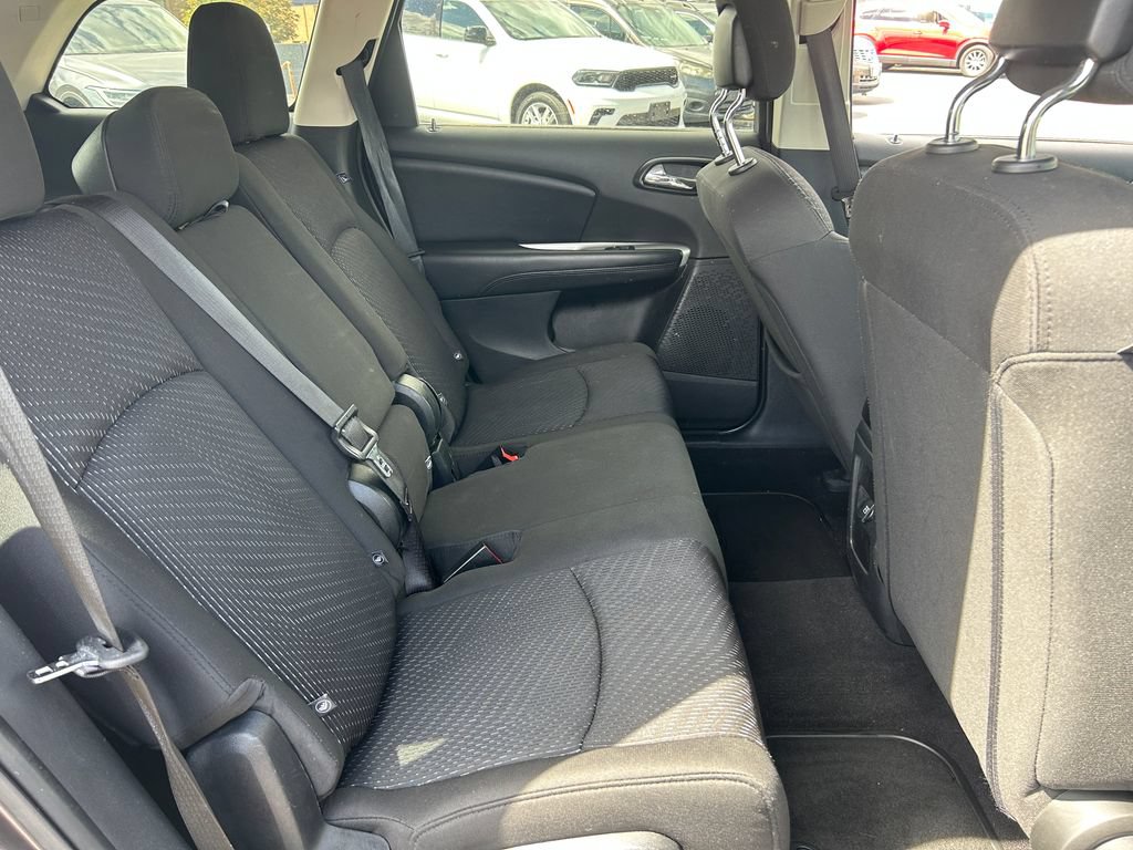 Used 2018 Dodge Journey SXT w/ Connectivity Group FWD image 31