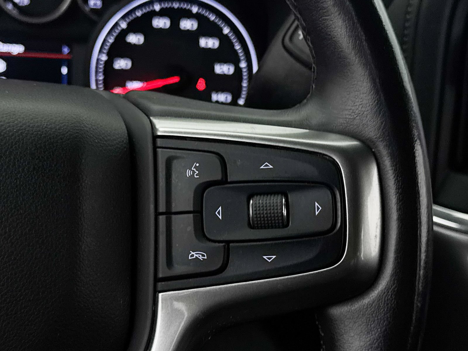 Used 2020 Chevrolet Silverado 1500 RST AWD/4WD image 34