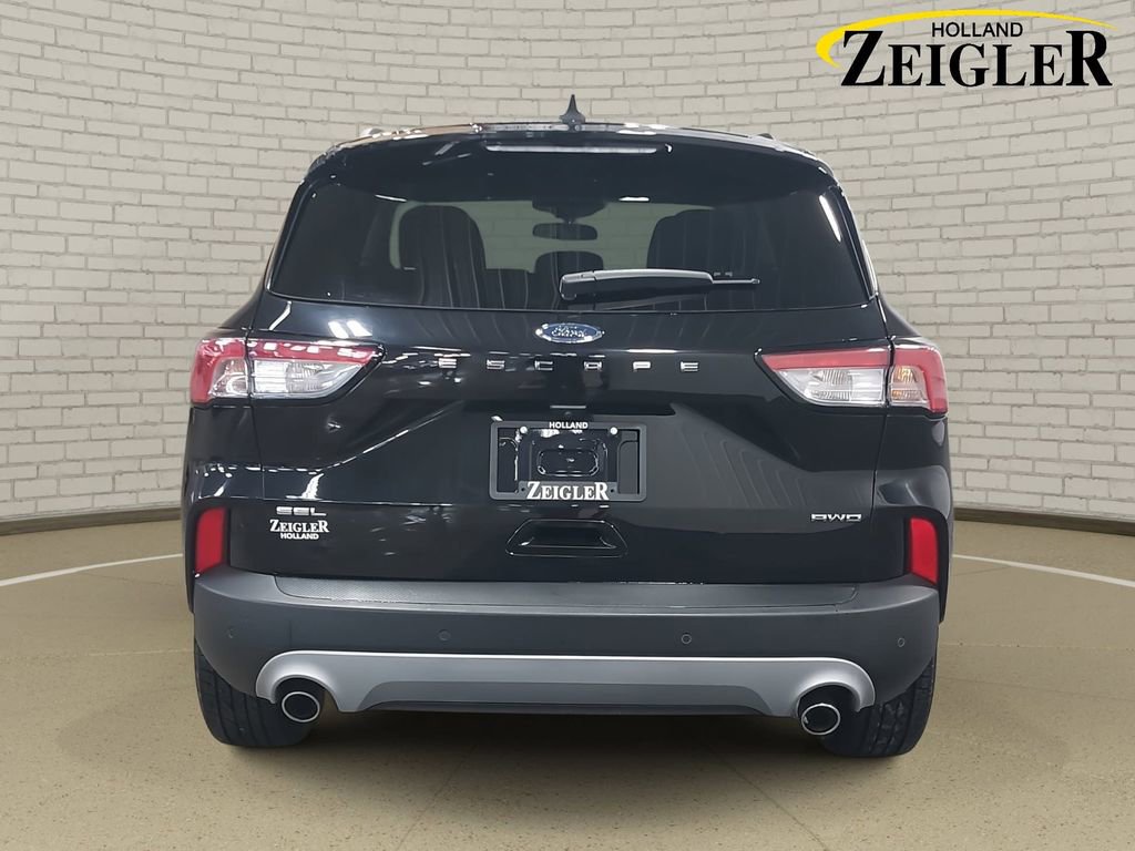 Used 2022 Ford Escape SEL w/ Technology Package image 6