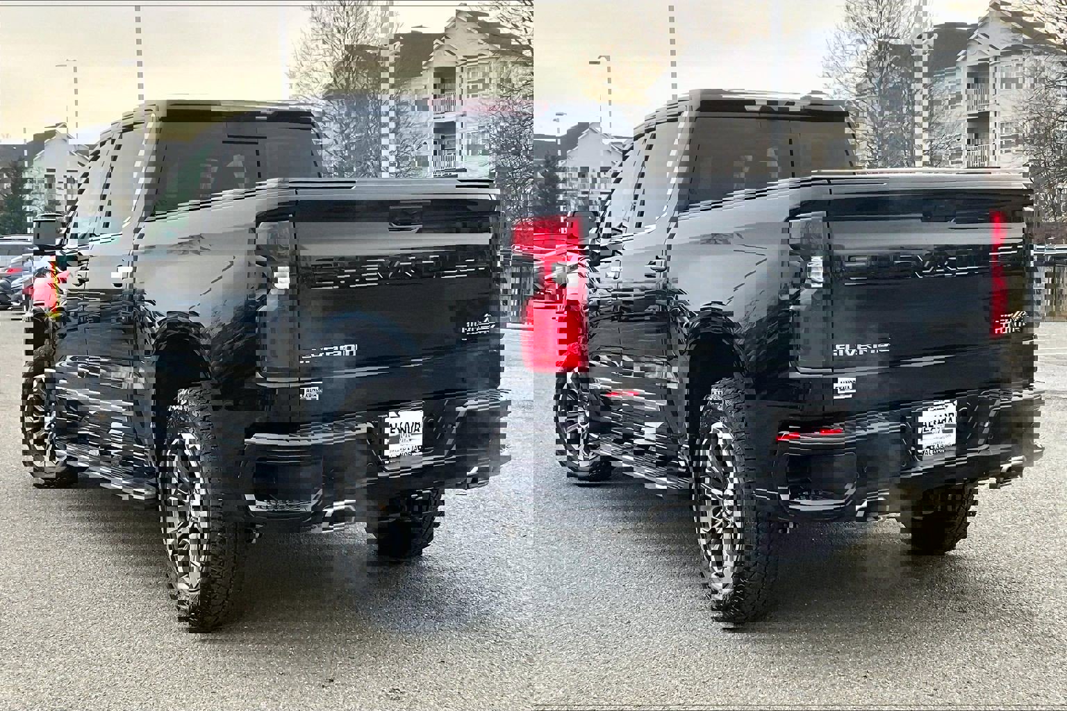 Used 2024 Chevrolet Silverado 1500 High Country w/ Z71 Off-Road Package image 11