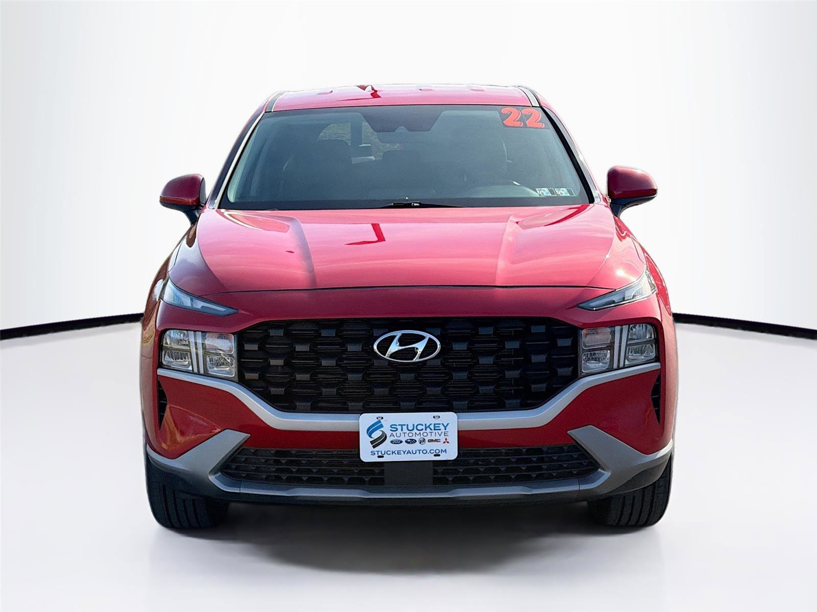 Used 2022 Hyundai Santa Fe SE image 2