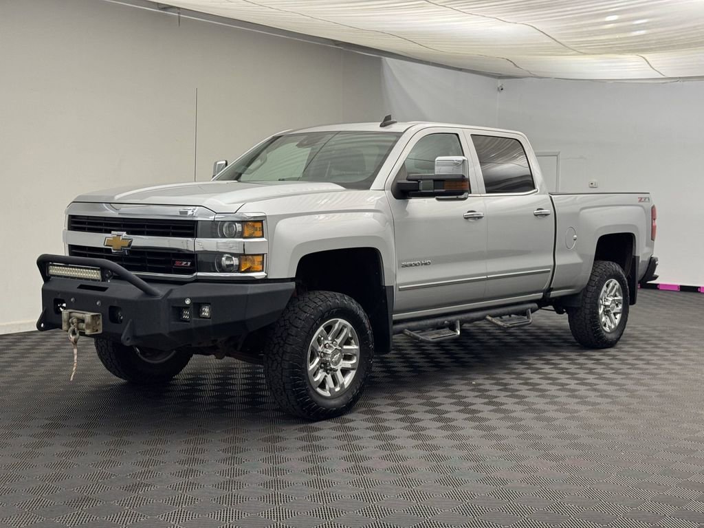 Used 2017 Chevrolet Silverado 3500 LTZ image 1