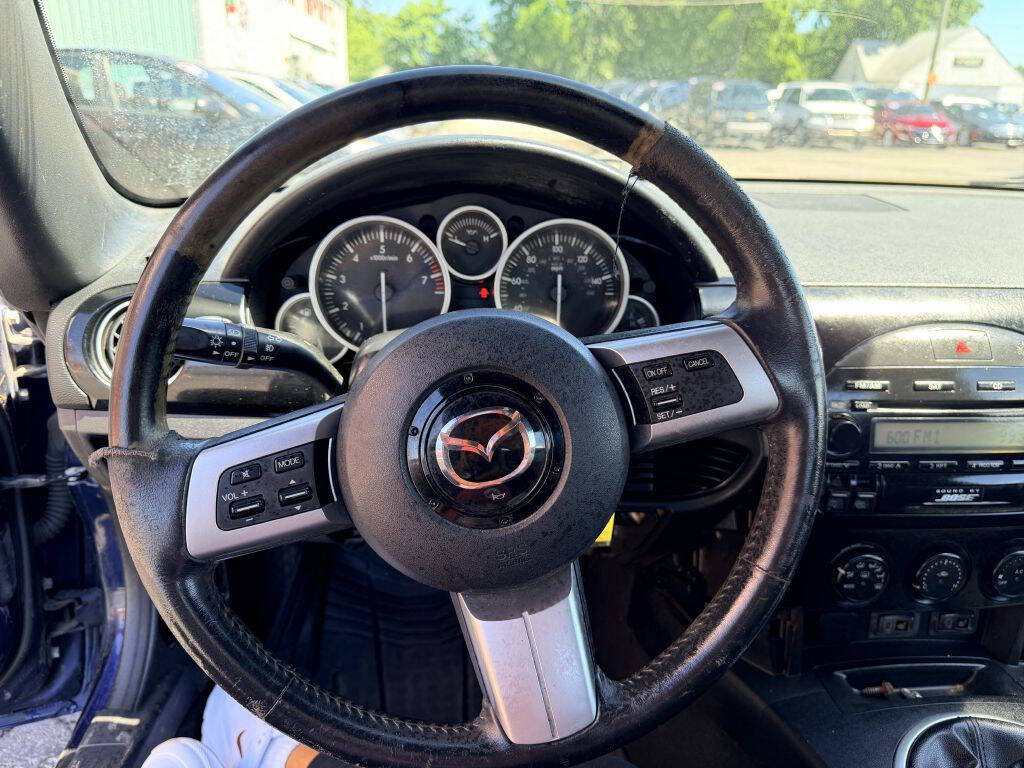 Used 2008 MAZDA MX-5 Miata Grand Touring w/ Premium Pkg RWD image 7