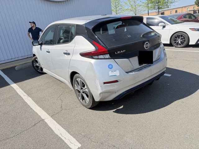 Used 2018 Nissan Leaf SL w/ SL Technology Package FWD image 6