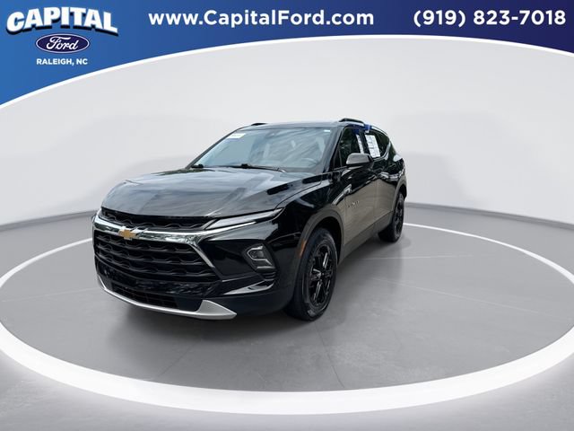 Used 2023 Chevrolet Blazer LT w/ Convenience Package AWD/4WD image 4