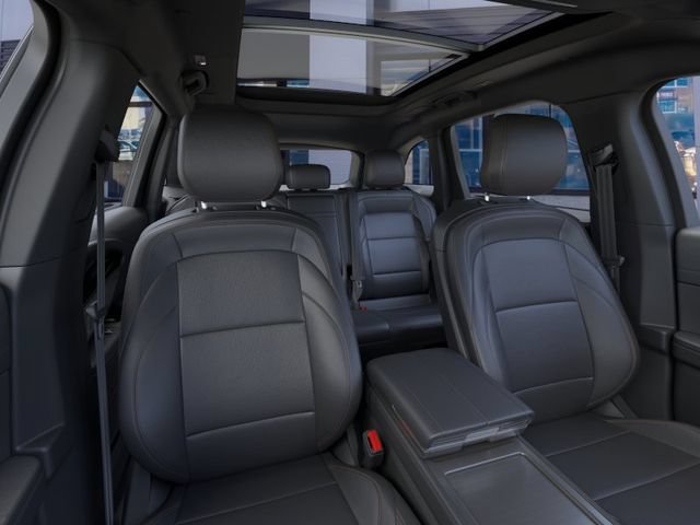 New 2025 Lincoln Nautilus Premier w/ Equipment Group 102A AWD/4WD image 31