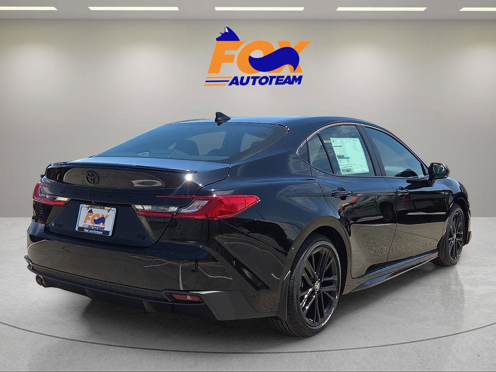 New 2026 Toyota Camry SE FWD image 4