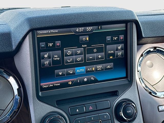 Used 2014 Ford F250 Lariat w/ Lariat Interior Package image 18